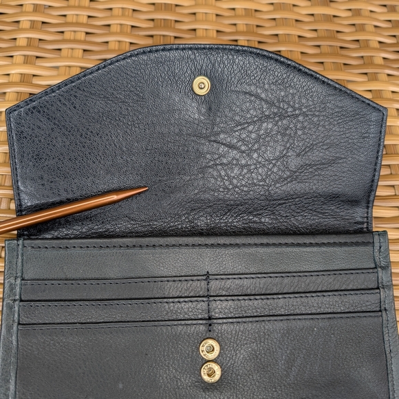 Aimee Kestenberg Black Soft Pebbled Leather Envelope Clutch Wallet Bag Purse - Picture 12 of 16